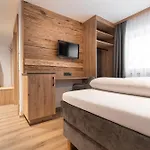 Almfried Apartment Ischgl